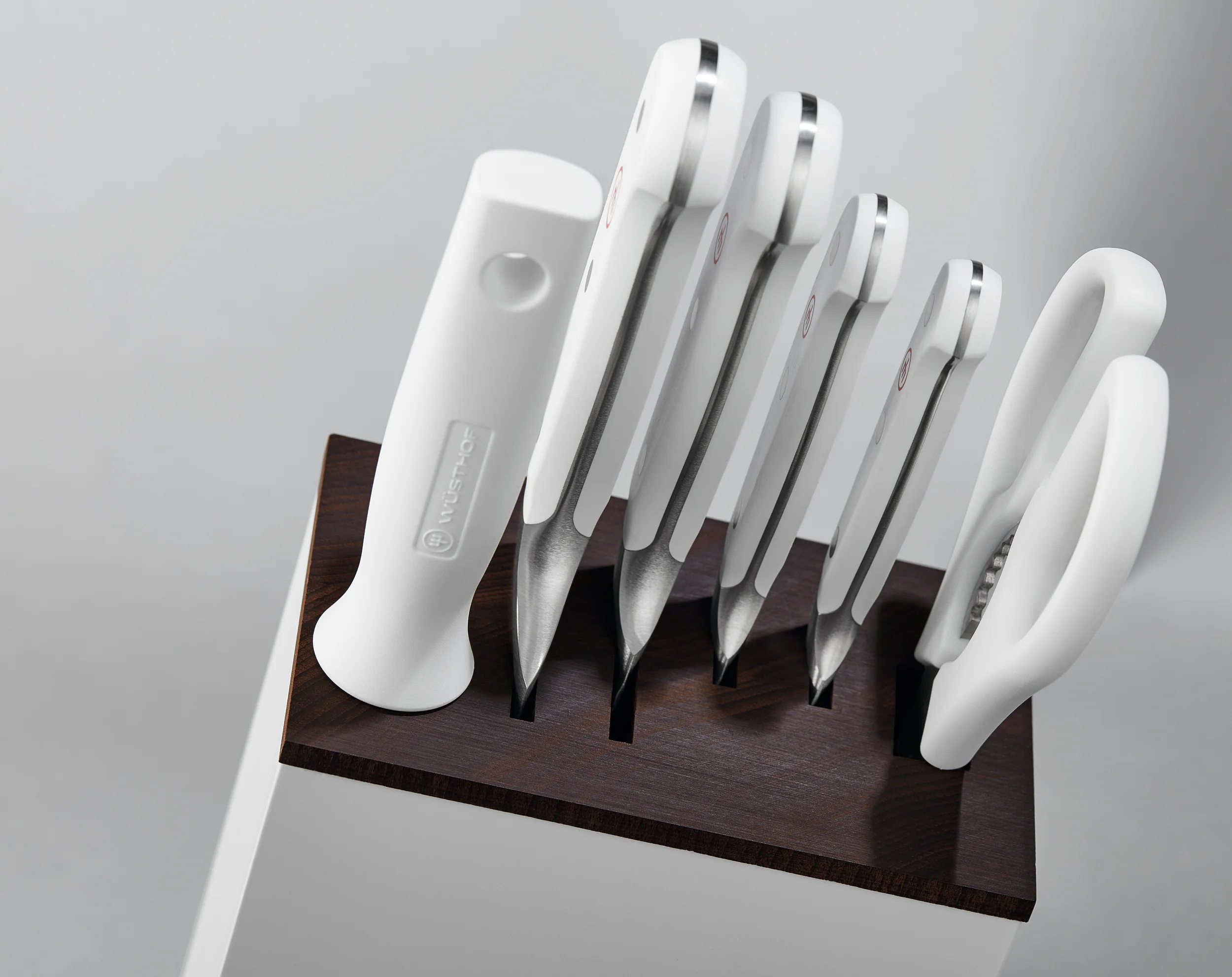 Classic 7-piece Knife Block Set with Bread Knife - Image 7