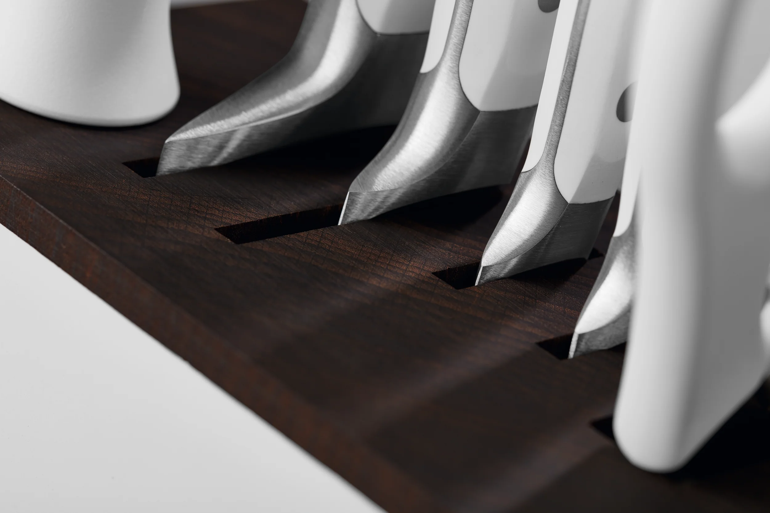 Classic 7-piece Knife Block Set with Santoku - Image 8